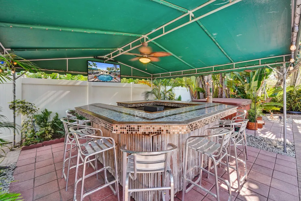 1036 NE 9th Ave, Fort Lauderdale, FL 33304