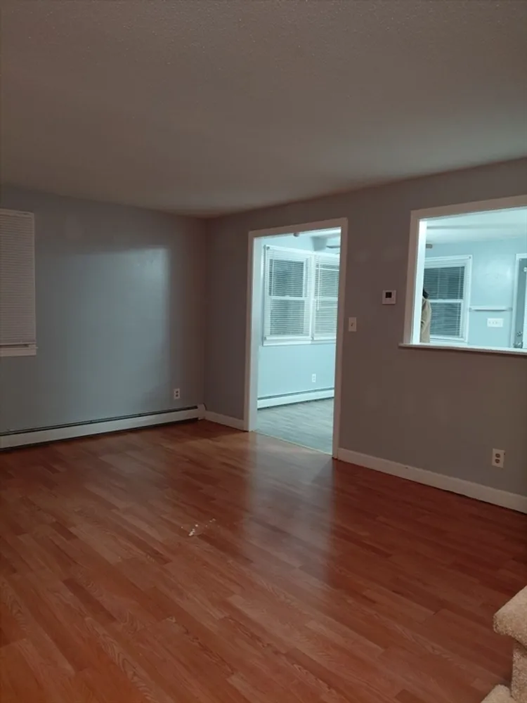 627 Westford St, Lowell, MA 01851