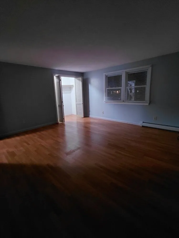 627 Westford St, Lowell, MA 01851