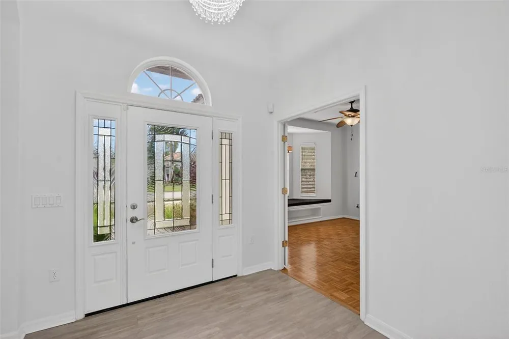 4449 Golden Lake Dr, Sarasota, FL 34233