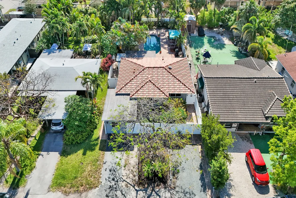 1036 NE 9th Ave, Fort Lauderdale, FL 33304