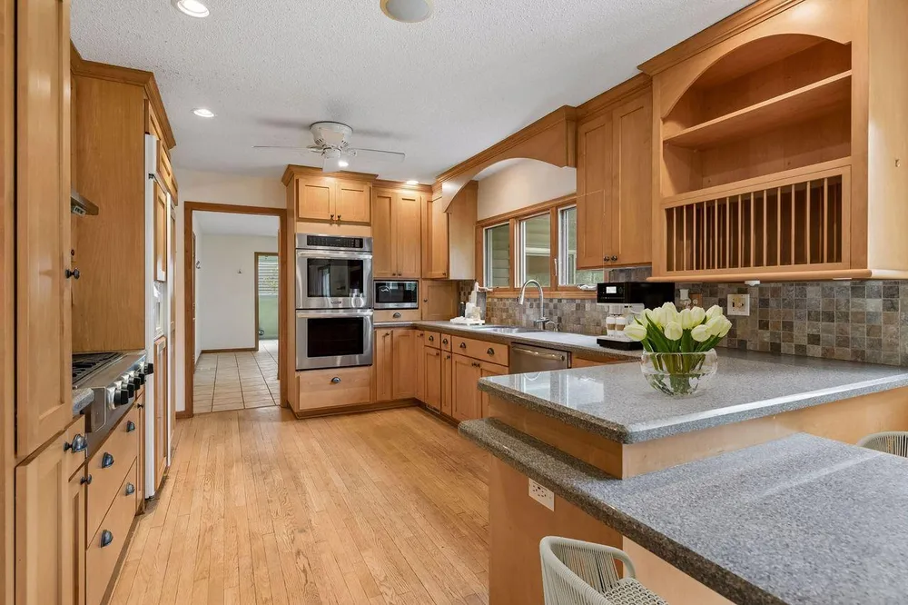 8817 Westmoreland Ln, Saint Louis Park, MN 55426