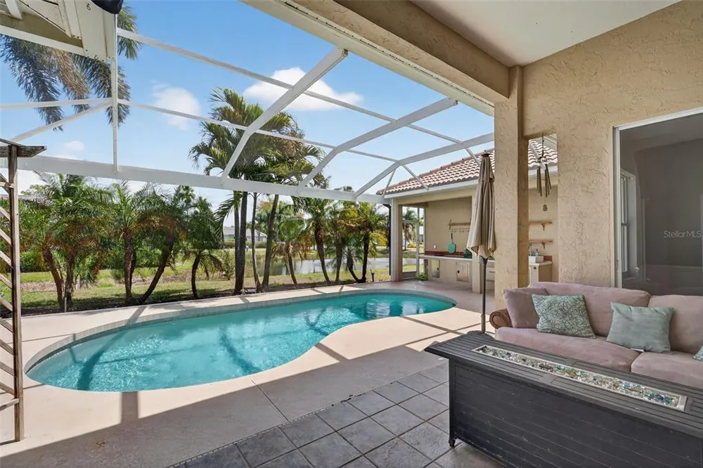 4449 Golden Lake Dr, Sarasota, FL 34233