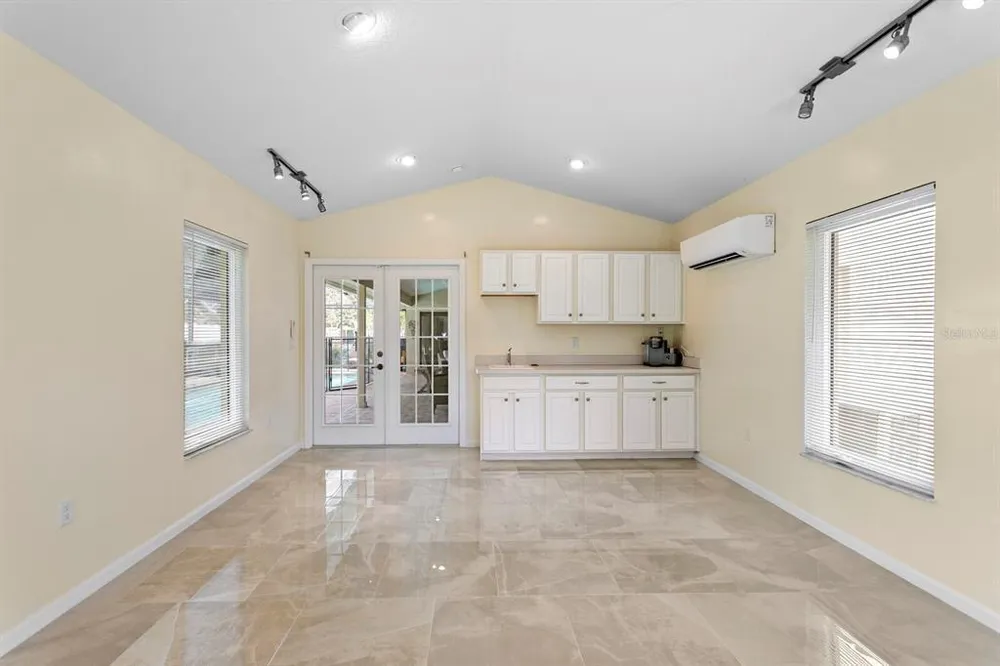 11504 Moffat Pl, Temple Terrace, FL 33617