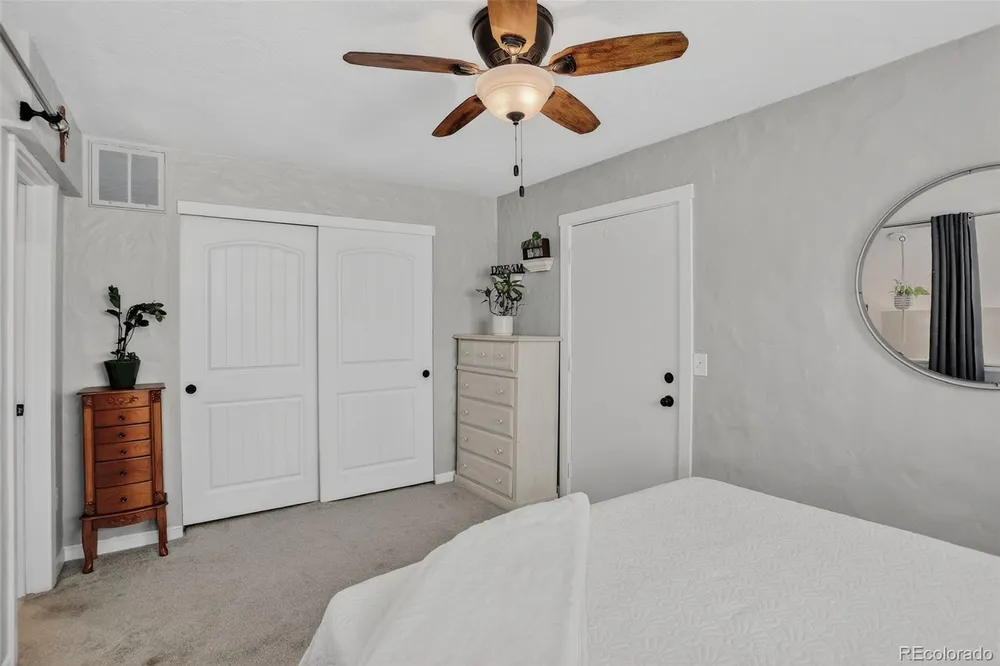 1830 Newland Ct, Lakewood, CO 80214