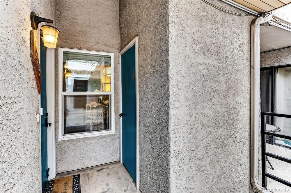 1830 Newland Ct, Lakewood, CO 80214