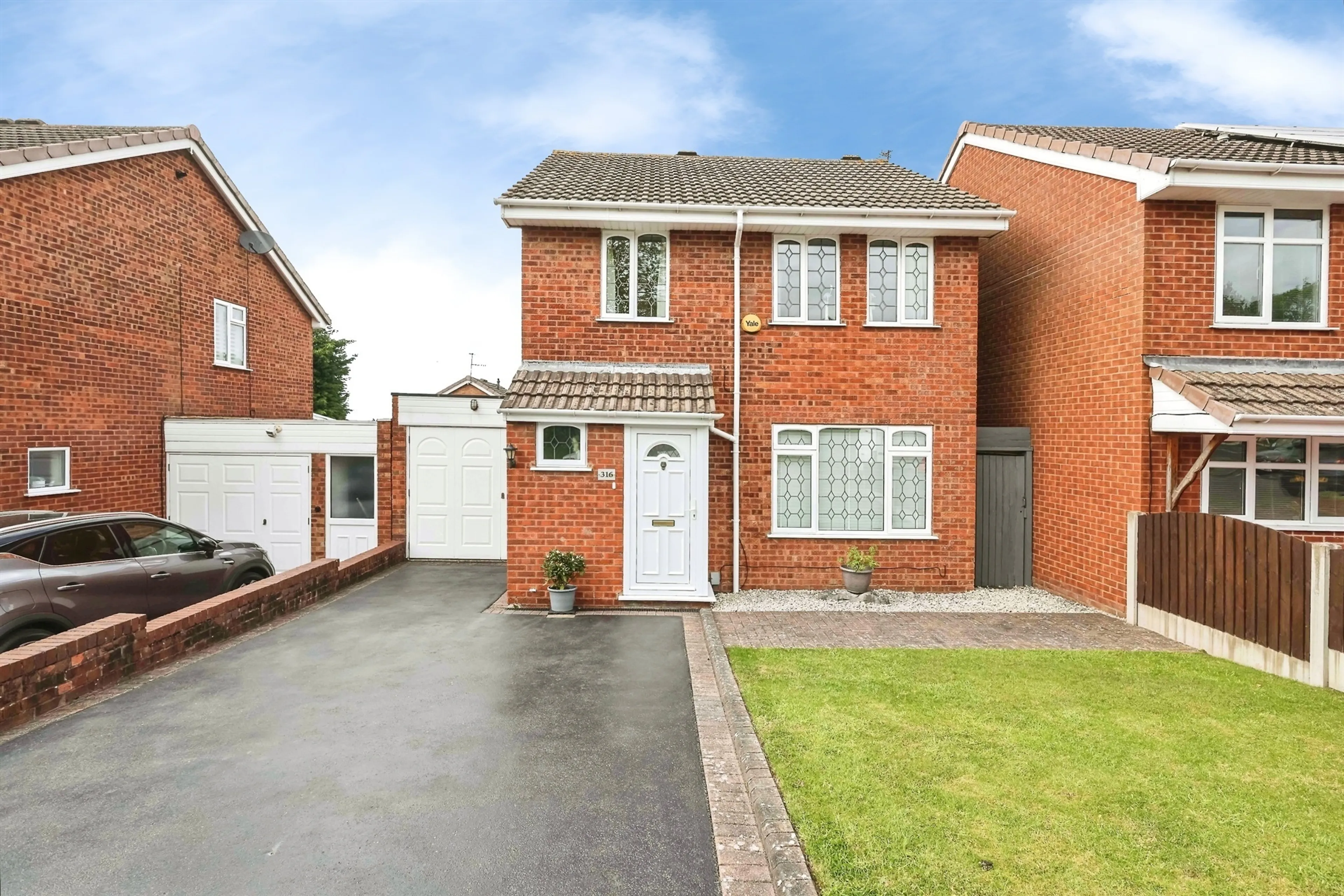 Property photo 0