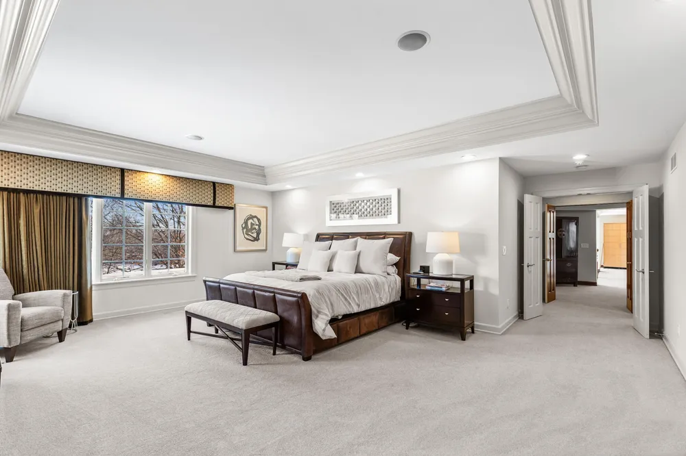 18313 Nicklaus Way, Eden Prairie, MN 55347