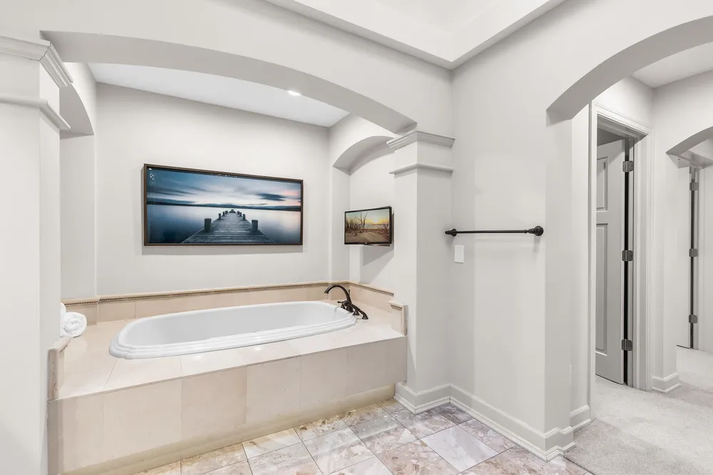 18313 Nicklaus Way, Eden Prairie, MN 55347
