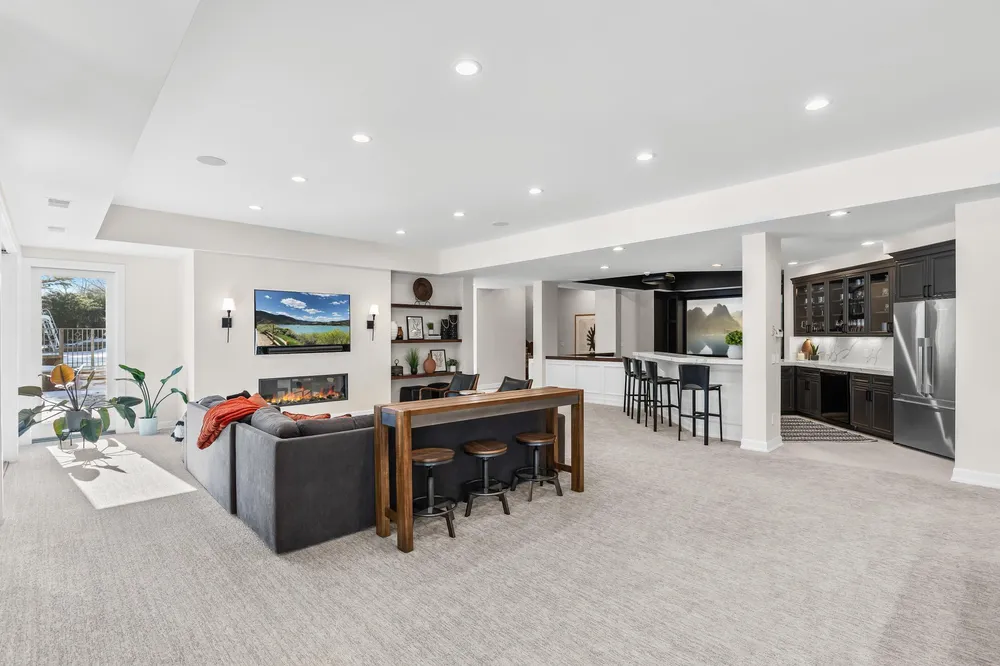 18313 Nicklaus Way, Eden Prairie, MN 55347
