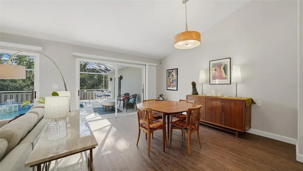 4668 Hamlets Grove Dr, Sarasota, FL 34235