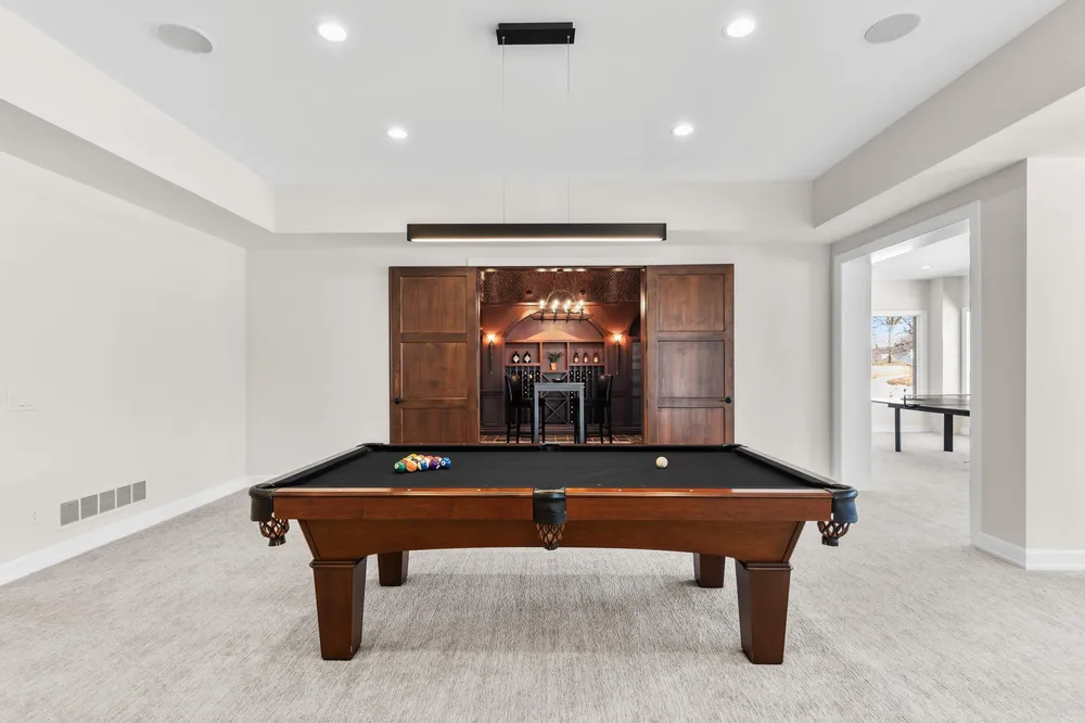 18313 Nicklaus Way, Eden Prairie, MN 55347