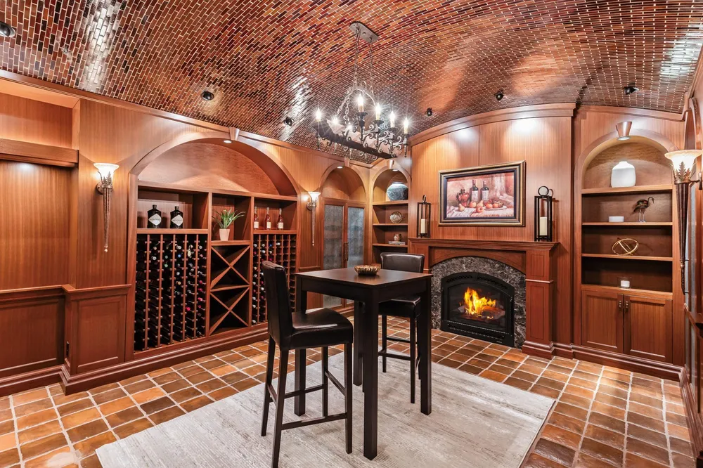 18313 Nicklaus Way, Eden Prairie, MN 55347