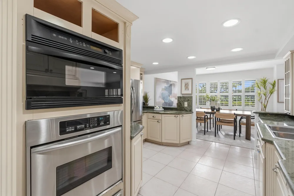 4900 N Ocean Blvd, Lauderdale-by-the-Sea, FL 33308
