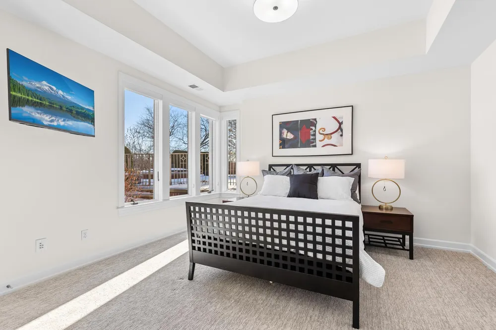 18313 Nicklaus Way, Eden Prairie, MN 55347