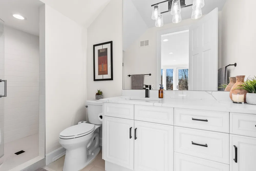 18313 Nicklaus Way, Eden Prairie, MN 55347