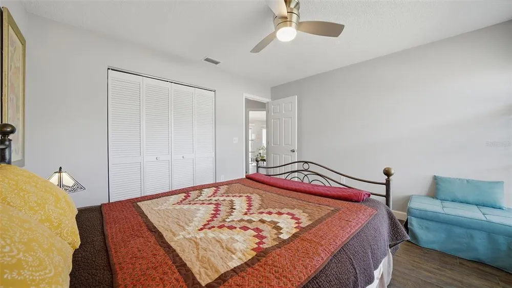 4668 Hamlets Grove Dr, Sarasota, FL 34235
