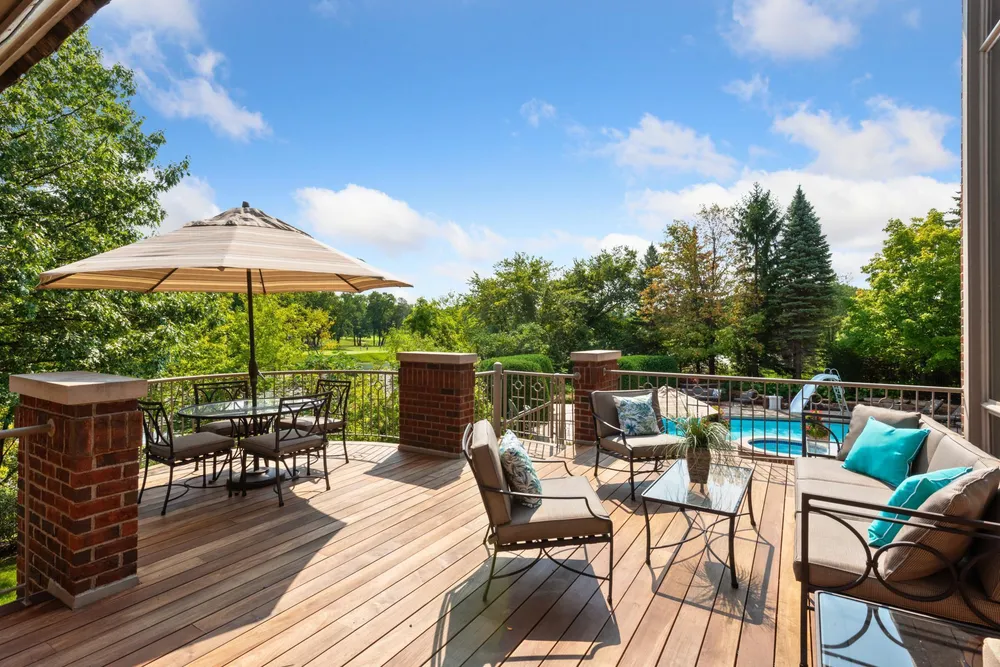 18313 Nicklaus Way, Eden Prairie, MN 55347