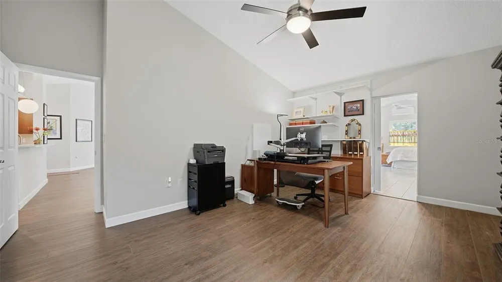 4668 Hamlets Grove Dr, Sarasota, FL 34235