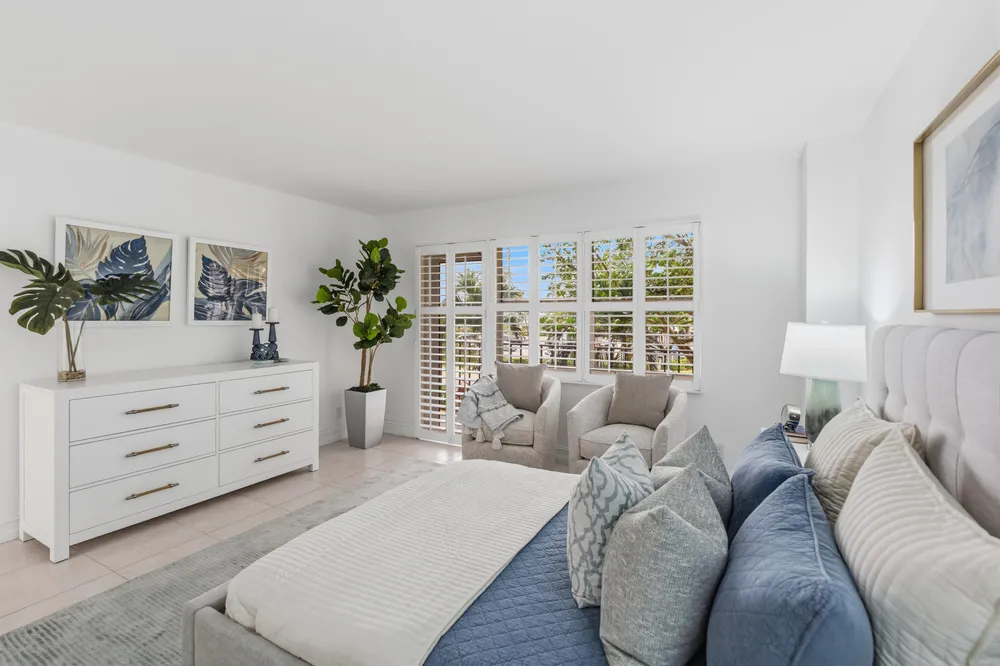 4900 N Ocean Blvd, Lauderdale-by-the-Sea, FL 33308