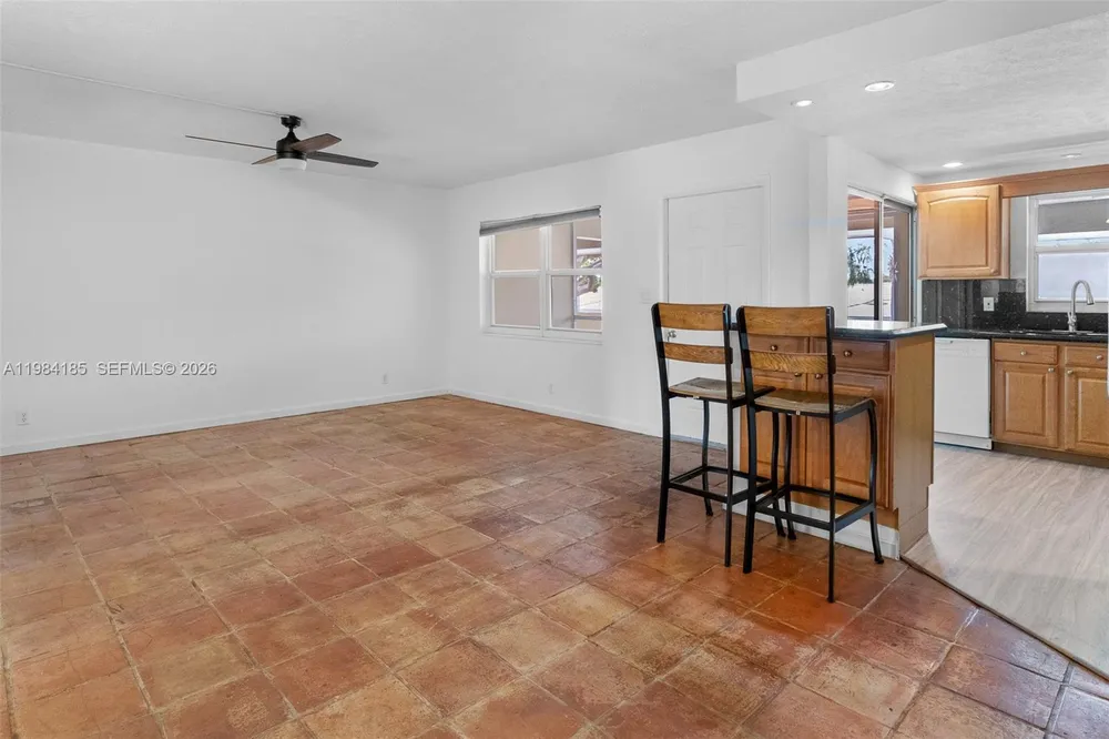 1340 NE 28th Ave, Pompano Beach, FL 33062