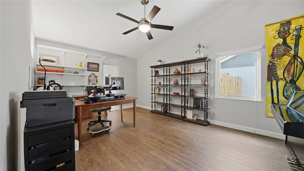 4668 Hamlets Grove Dr, Sarasota, FL 34235