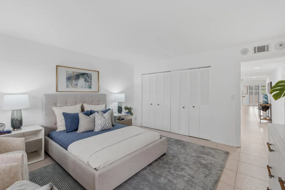 4900 N Ocean Blvd, Lauderdale-by-the-Sea, FL 33308