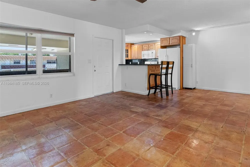 1340 NE 28th Ave, Pompano Beach, FL 33062