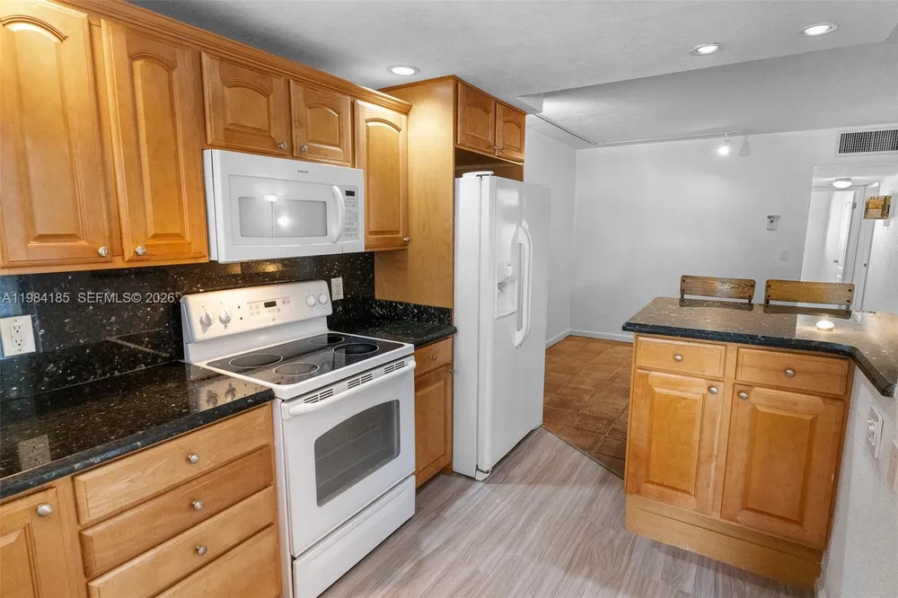 1340 NE 28th Ave, Pompano Beach, FL 33062