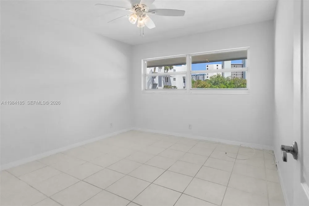 1340 NE 28th Ave, Pompano Beach, FL 33062