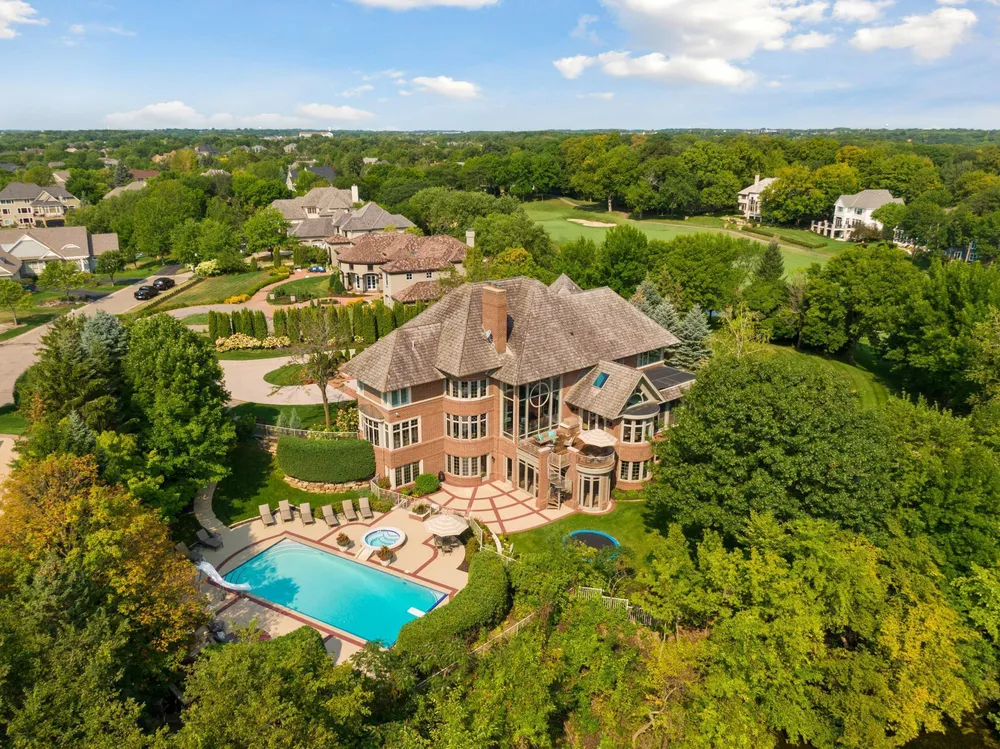 18313 Nicklaus Way, Eden Prairie, MN 55347