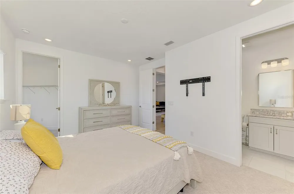 10192 Milky Way Circle, Sarasota, FL 34241