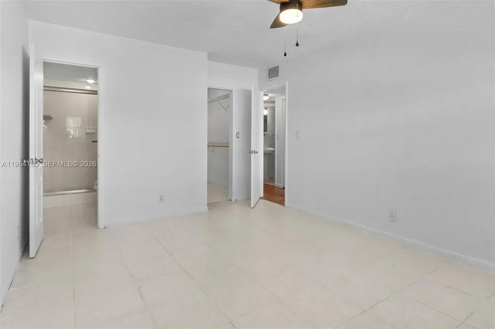 1340 NE 28th Ave, Pompano Beach, FL 33062