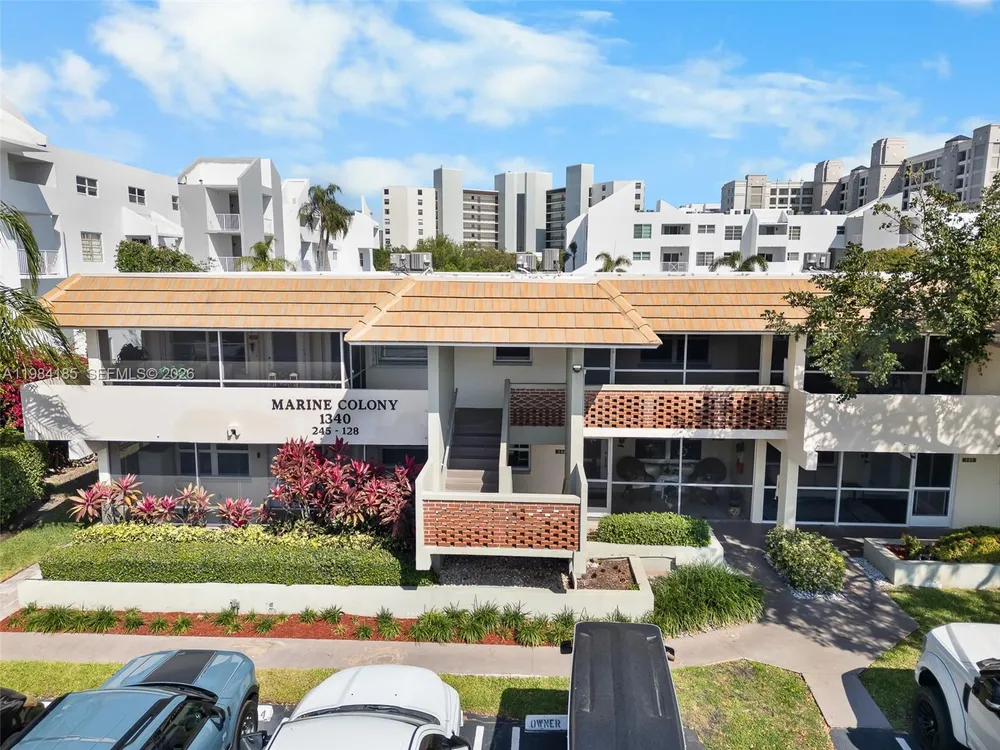 1340 NE 28th Ave, Pompano Beach, FL 33062