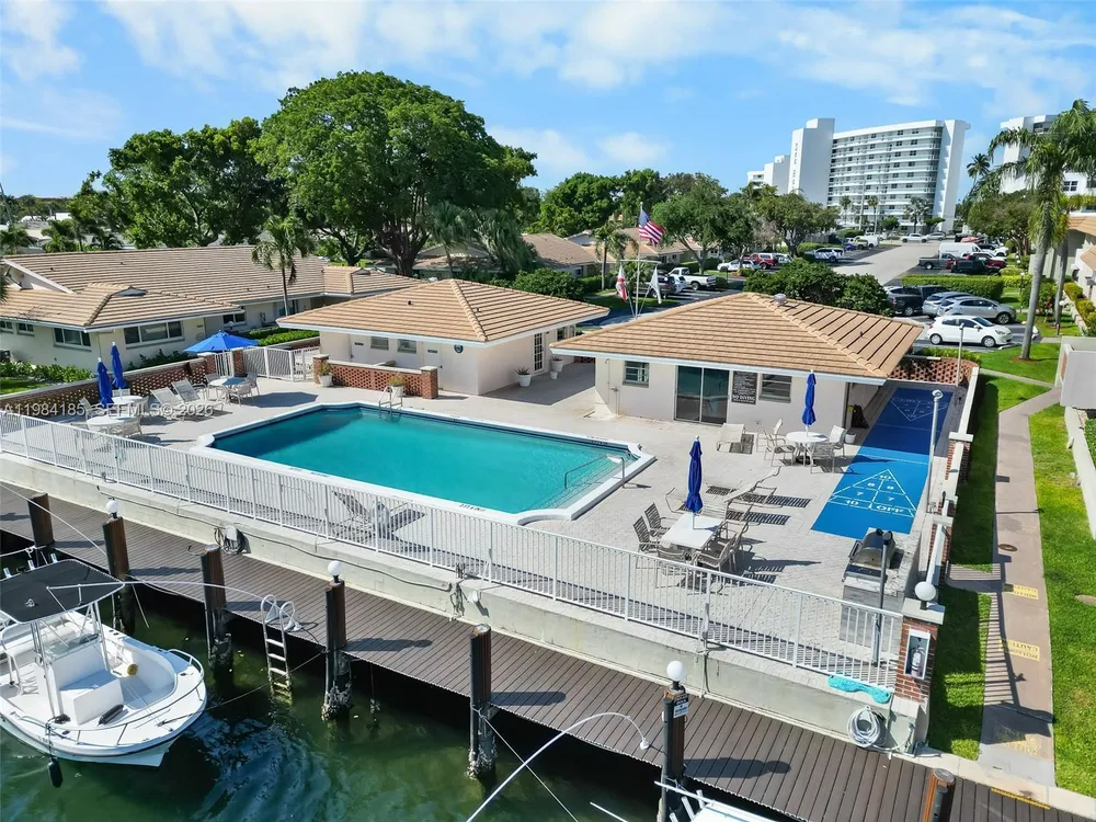 1340 NE 28th Ave, Pompano Beach, FL 33062