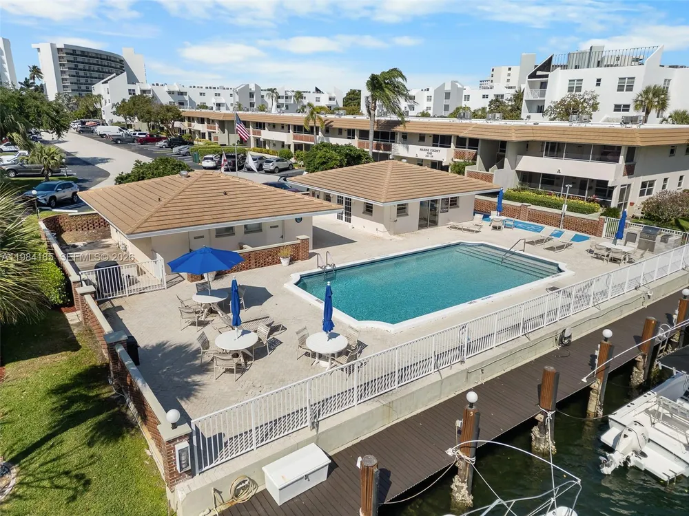 1340 NE 28th Ave, Pompano Beach, FL 33062