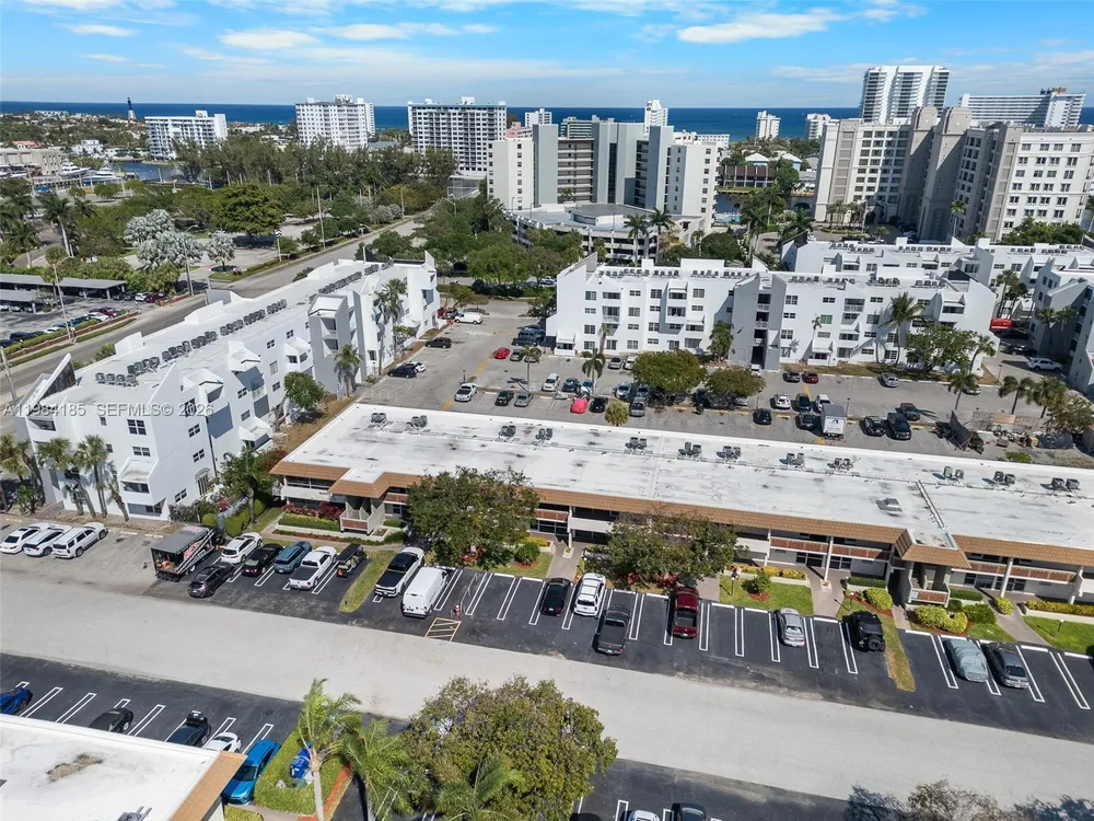 1340 NE 28th Ave, Pompano Beach, FL 33062
