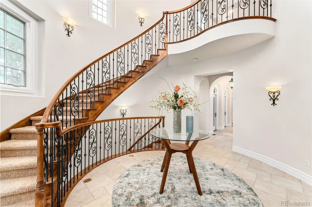 15 Foxtail Circle, Englewood, CO 80113