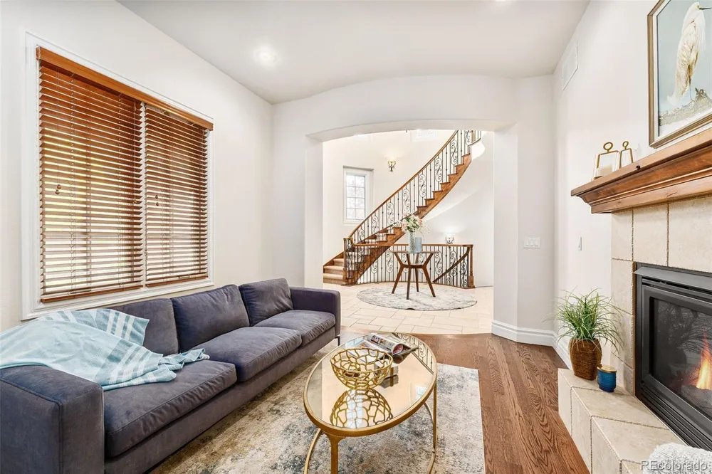 15 Foxtail Circle, Englewood, CO 80113