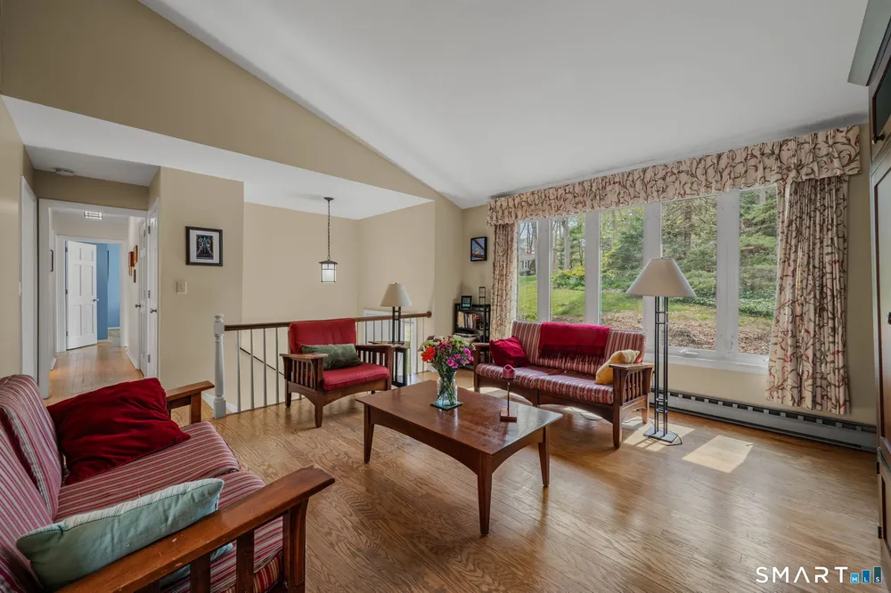 14 Latimer Dr, East Lyme, CT 06333
