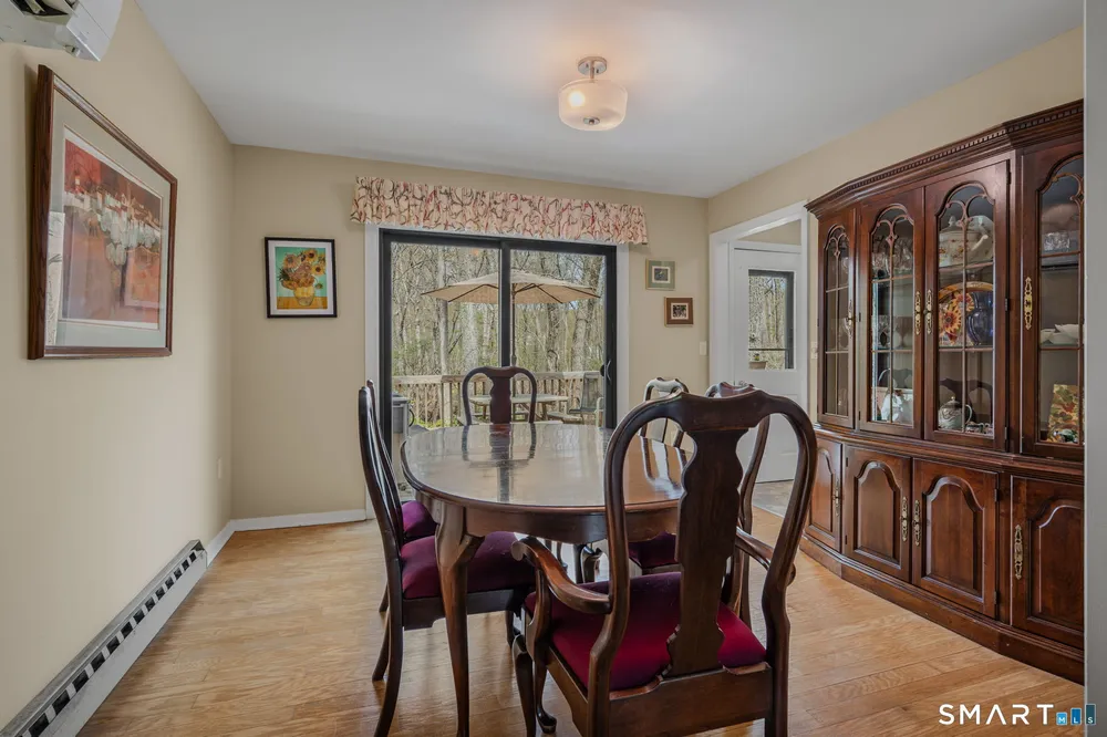 14 Latimer Dr, East Lyme, CT 06333