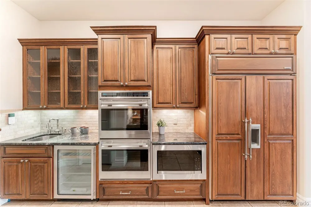 15 Foxtail Circle, Englewood, CO 80113