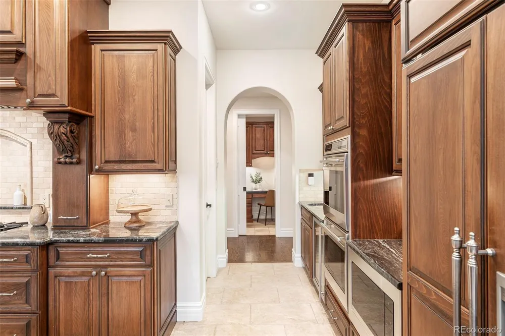 15 Foxtail Circle, Englewood, CO 80113