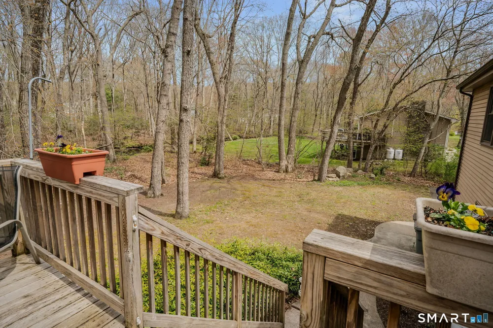 14 Latimer Dr, East Lyme, CT 06333