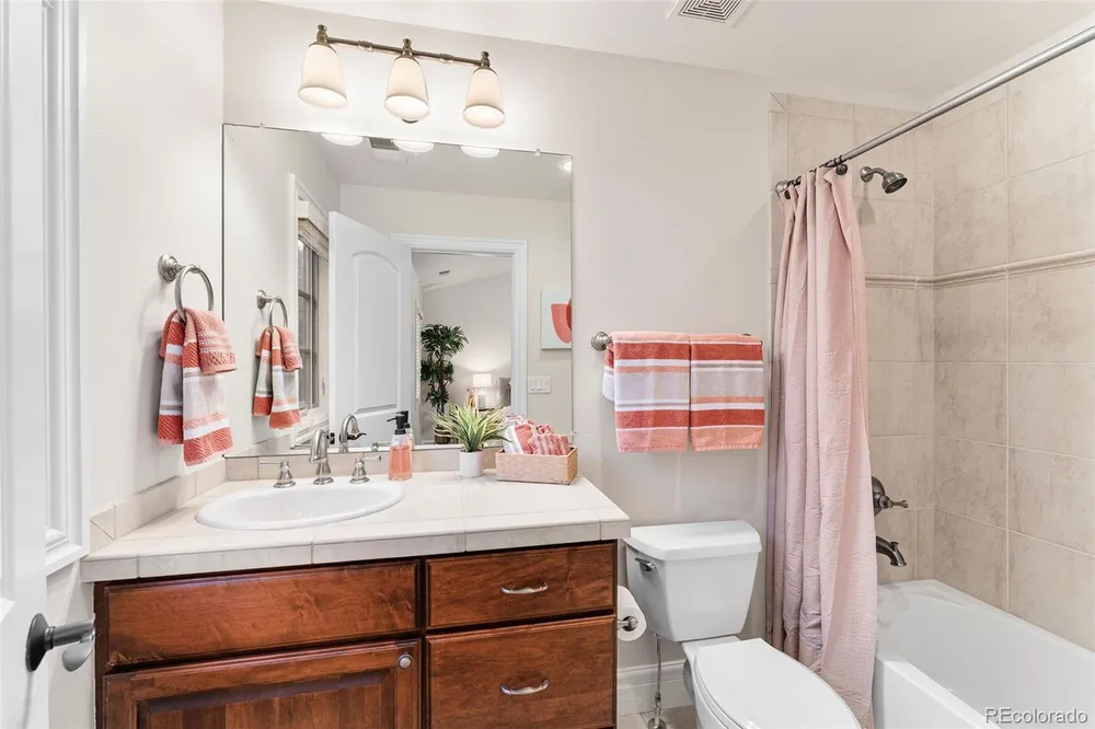 15 Foxtail Circle, Englewood, CO 80113
