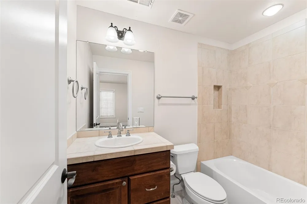 15 Foxtail Circle, Englewood, CO 80113
