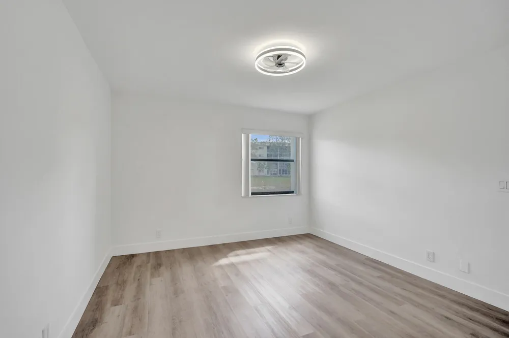 7674 Tahiti Ln, Lake Worth Beach, FL 33467