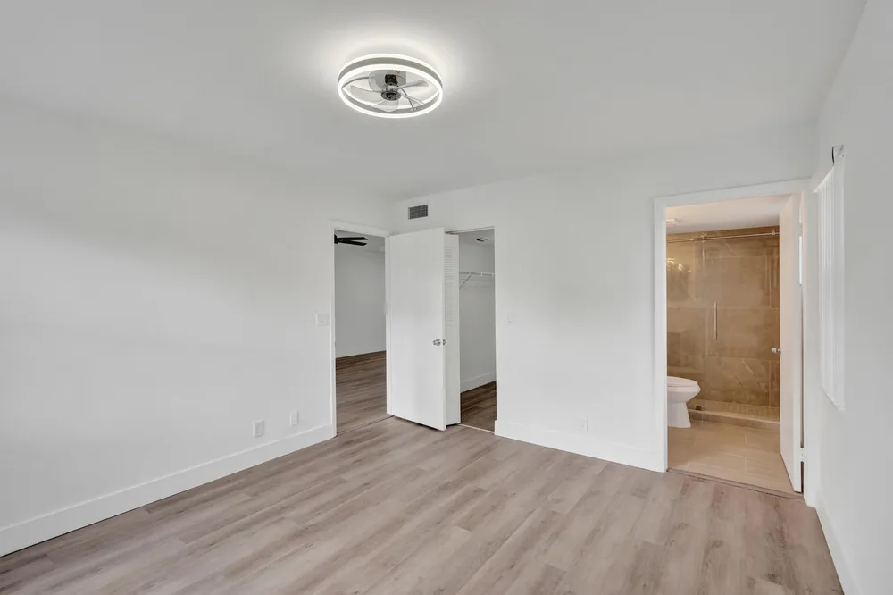 7674 Tahiti Ln, Lake Worth Beach, FL 33467