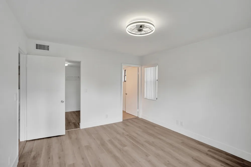 7674 Tahiti Ln, Lake Worth Beach, FL 33467