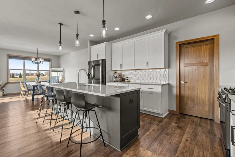 4647 N Cherryvale Ave, Appleton, WI 54913